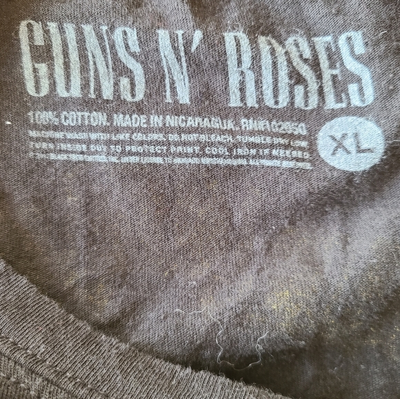 Guns and Roses concert Tee. - Picture 3 of 3